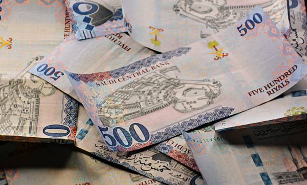 istock Five hundred Saudi riyal banknotes - Saudi money 2229476397
