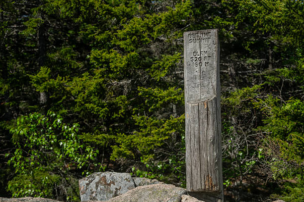 istock Beehive Summit Marker In Acadia 2229629807