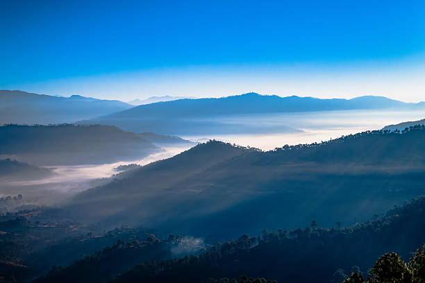 The mountains are visible step by step.