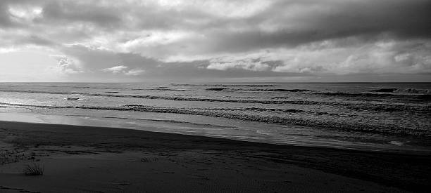 istock black and white sea photography 2230288804