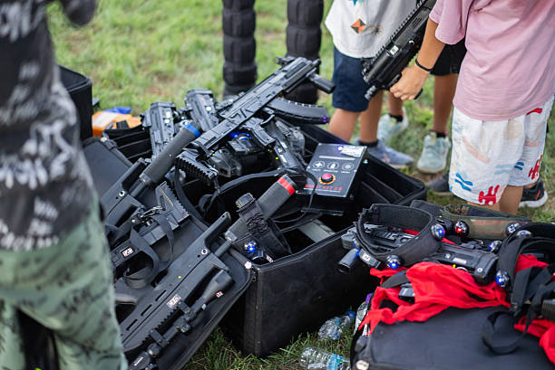 Children are preparing for the laser tag game