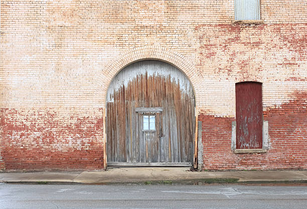 istock Muskogee Wooden Arch 2230690532