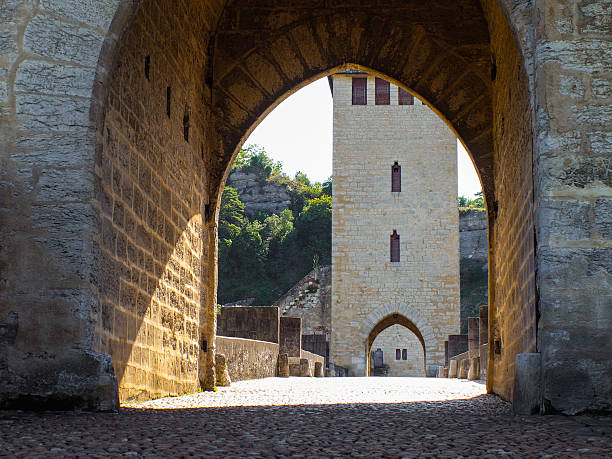 istock Ville de Cahors 2230753212