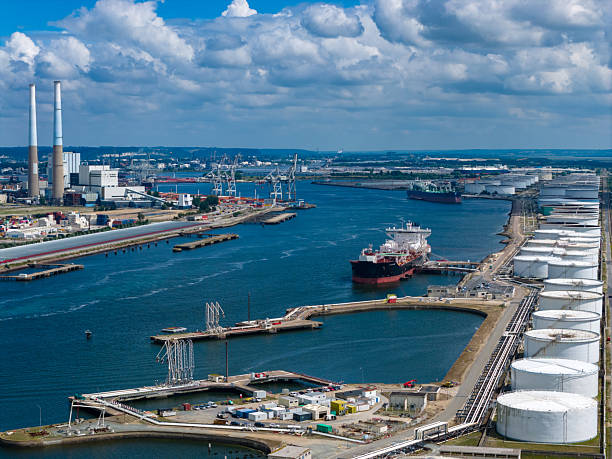 istock Shipping and Oil Industry 2230921735