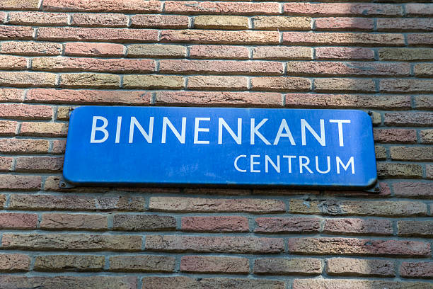 istock Street Sign Binnenkant 2230984330