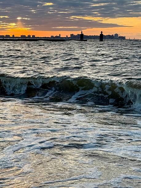 istock Ocean’s Warning of the Storm 2230985348