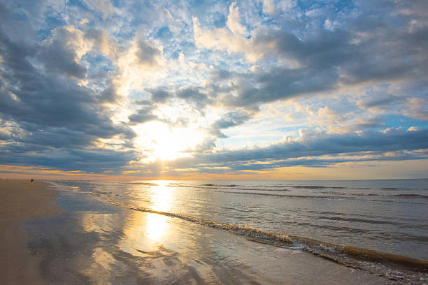 istock Beach Sunrise-Hilton Head, South Carolina 2231031819
