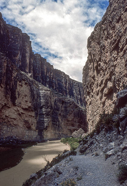 istock Big Bend NP - Trail Enters Canyon - 1984 2231162464
