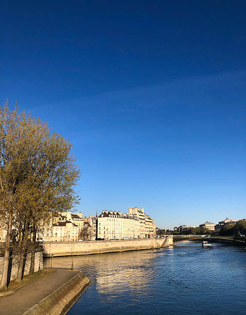 istock Paris, France: Ile Saint-Louis (Left) at Dawn From Pont Marie 2231166643