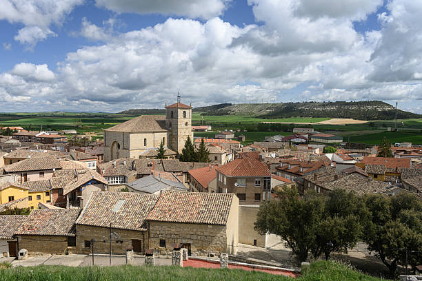 istock Panoramic view of Astudillo in Palencia with church and tiled rooftops from hillside 2231302592