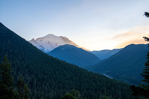 Amazing sunset at Mt. Rainier NP, Washington