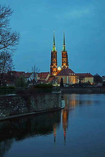 istock Night view of Wroclaw Cathedral on Cathedral Island in the Oder River, Poland 2231833395