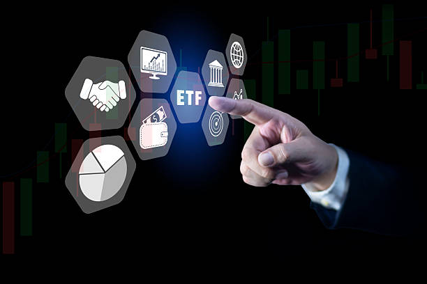 istock Businessman pointing at ETF (Exchange Traded Funds) diversification. Investment diversification, market accessibility, portfolio management, trading flexibility, cost efficiency, liquidity 2231910826
