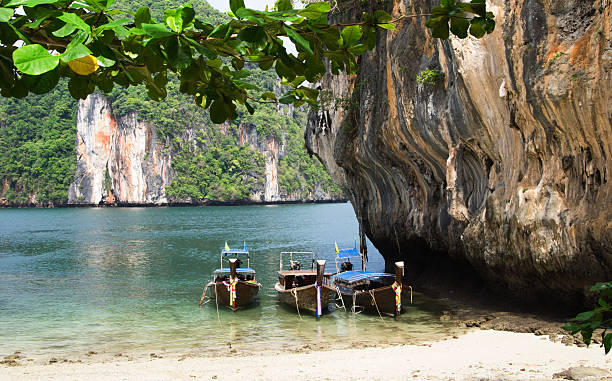 istock boats and islands 2231967273