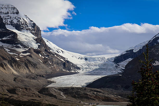 istock Majestic Columbia Icefield and Athabasca Glacier along Icefields Parkway 2232075209