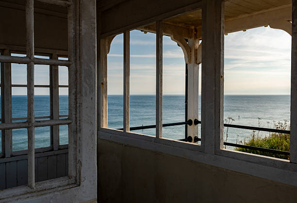 View of the ocean from the beach shelter with selective focus