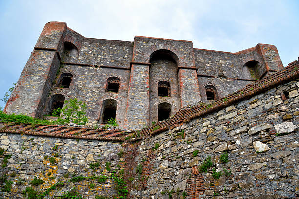 Forte Sperone Due to its dominant position, it was one of the most important structures of the fortifications 29 April 2025 Lisbon Portugal
