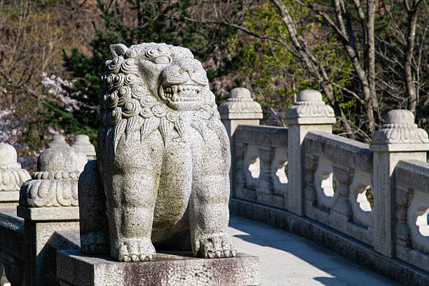 landscaping sculpture at the Buddhist temple