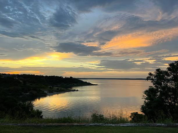 istock Lake Belton Texas Sunset 3 2232631681
