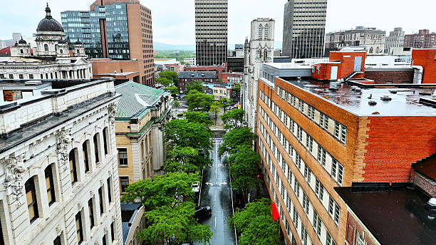 istock Batter the City(4) 2232701765