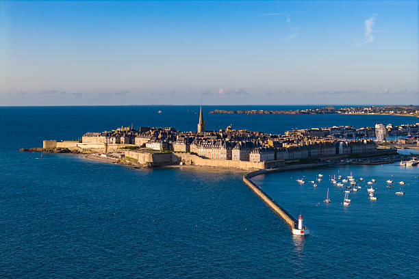 istock Saint-Malo at sunset 2232870003