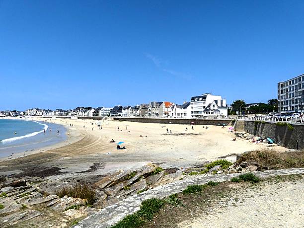 istock View of the town 2233063514