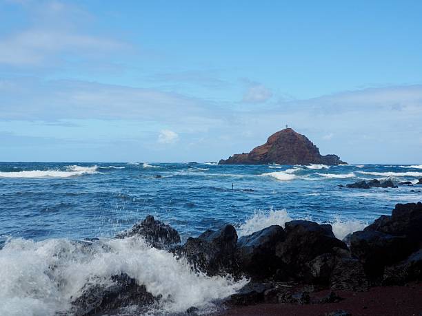 istock Road to Hana 2233094212