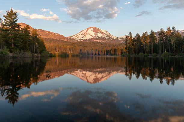 istock Alpenglow on Lassen peak reflected in Manzanita lake 2233254233