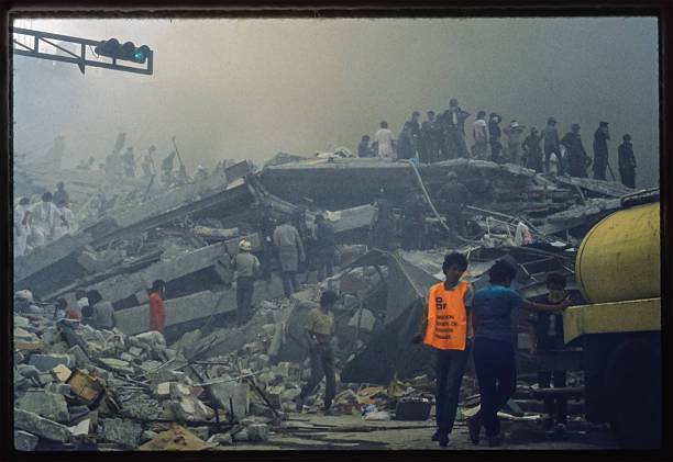 zemětřesení 3, mexico city 1985 - 1985 - stock snímky, obrázky a fotky