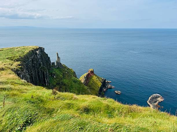 istock Giant Causeway Coast Trail 2233410781