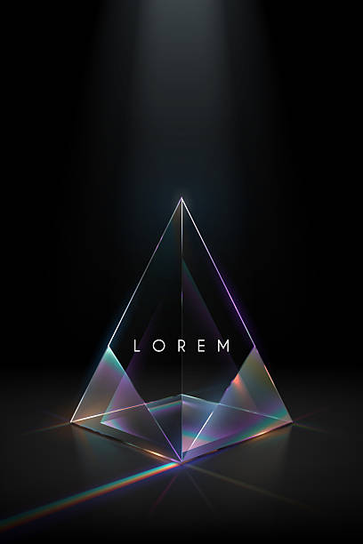 ilustraciones, imágenes clip art, dibujos animados e iconos de stock de pirámide de cristal con efectos de luz sobre fondo negro - prisma