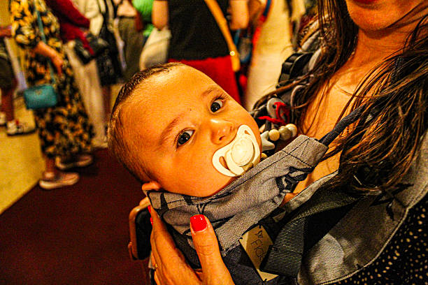 Image of a baby enjoying the visit to Teatro Colón in Buenos Aires