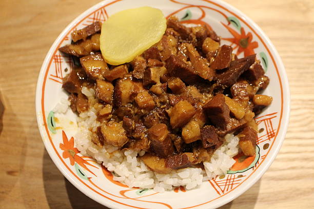 Taiwanese cuisine: lo-bah-png (minced pork rice)