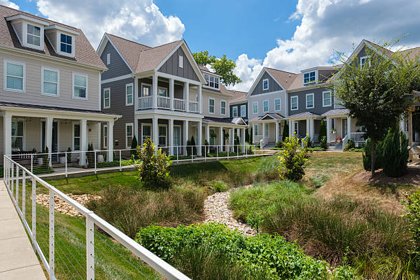 istock Modern Southern Townhomes 2234213504