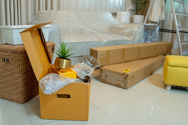 istock Moving to new house concept 2234229379