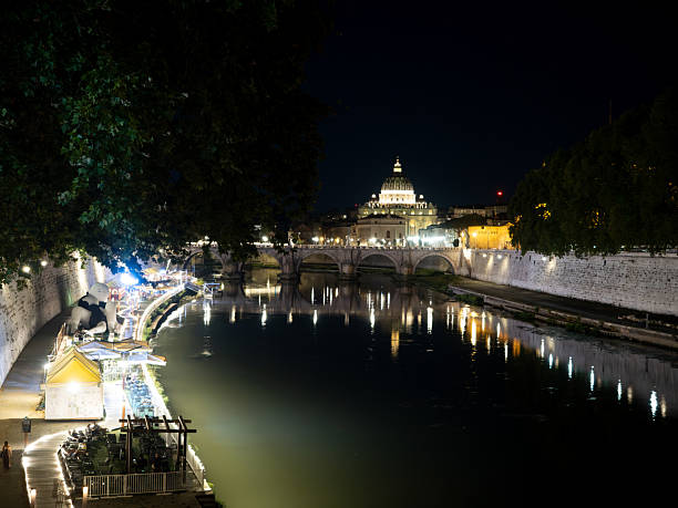 Roma, Lazio, Italy:Nocturnal on the Tiber river in Rome