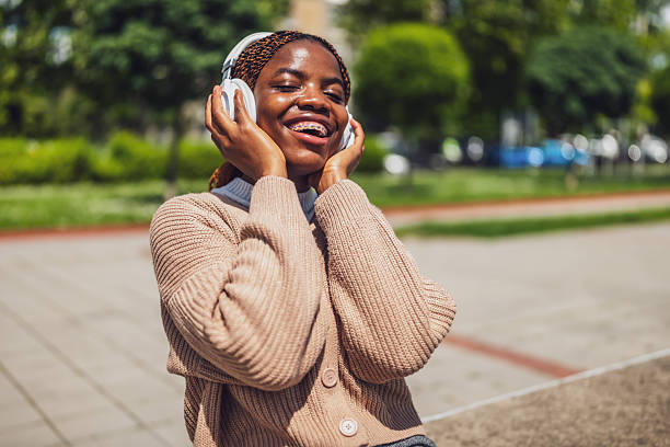 istock Listening music 2234456254