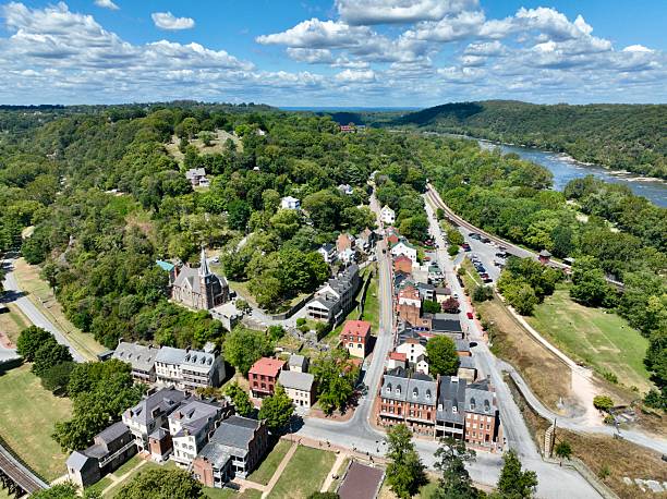 istock Historic Downtown Harpers Ferry with Potomac River View 2234489311