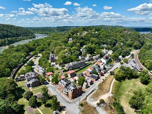 istock Historic Downtown Harpers Ferry with Shenandoah River View 2234489313