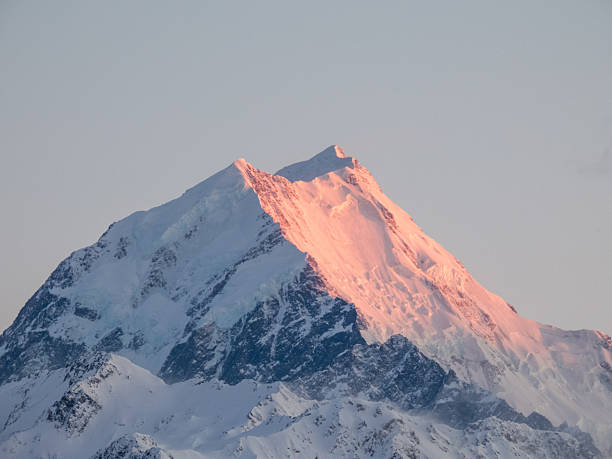 istock Mount Cook Snowcapped Sunrise 2234752814