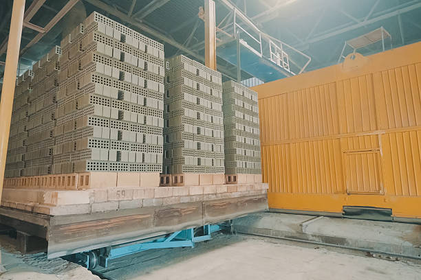 istock The brick is raw. Move raw bricks to the kiln. 2234904510