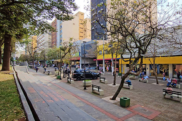 istock Londrina Pedestrian Street 2235241677