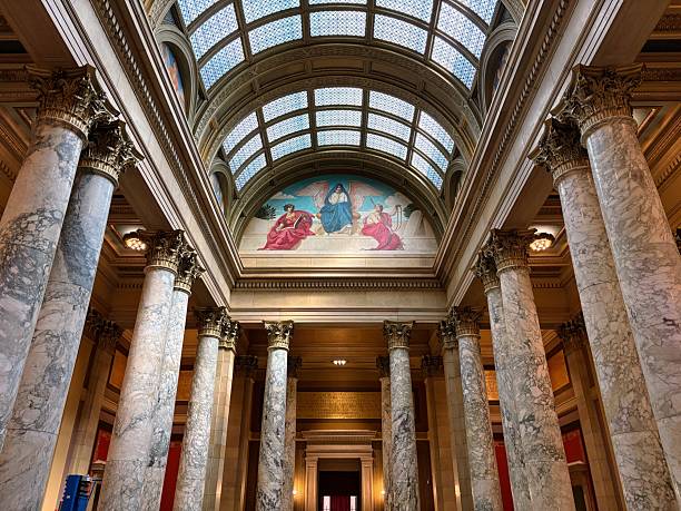 istock Minnesota State Capitol Building in Saint Paul 2235263382
