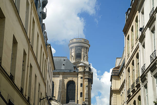 istock Paris Historic Travel Locations 2235590485