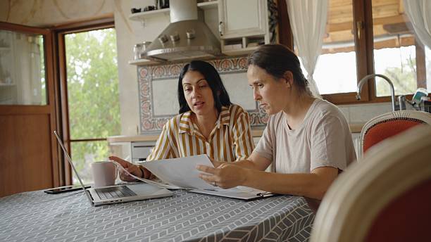 istock Investment & Tele-Finances Using Financial Advisor Services 2235648253