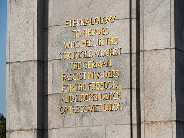 istock Eternal Glory Monument Dedicated to Fallen Heroes 2235737336