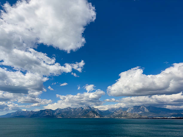 beautiful seascape and cloudy sky