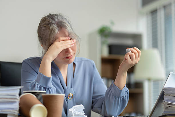istock Business woman are under stress from working for poor work, failed work. 2235875343