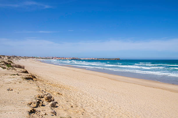 istock Praia da Baia in Peniche - Portugal 2236026349