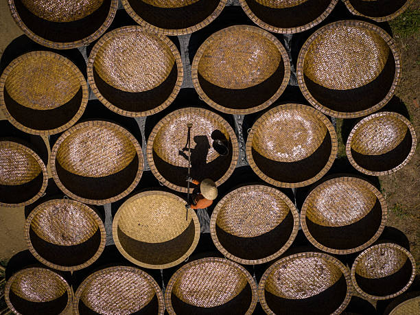istock Making basket boats in Phu Yen 2236110232